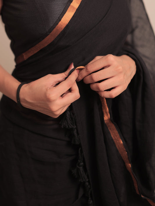 Komal 'Mulmul' Saree [Black]