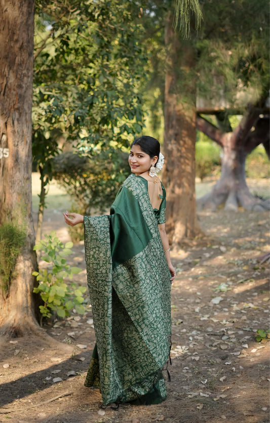 Kelly Green Handloom Woven Raw Silk Saree With Blouse Piece