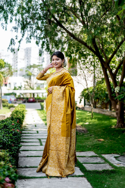 Daffodil Yellow Handloom Woven Raw Silk Saree With Blouse Piece