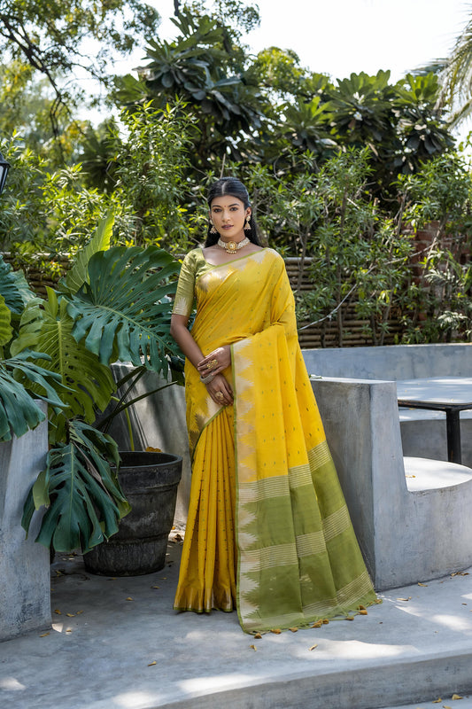 Mellow Yellow Banarasi Tussar Silk Saree With Proficient Blouse Piece