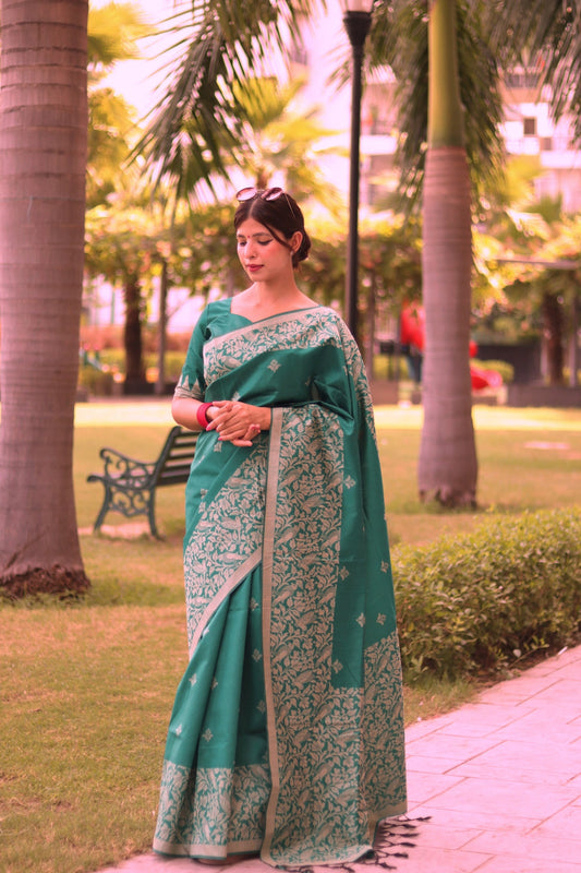 Rama Green Handloom Woven Raw Silk Saree With Blouse Piece