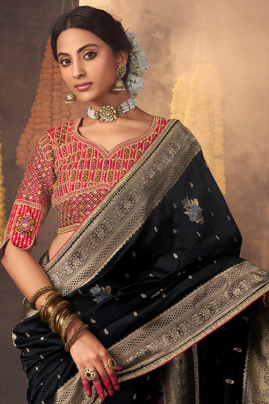 Scintillating Black Pure Viscose Dola Silk Saree With Lassitude Blouse Piece